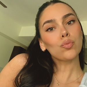 Meet your Posher, Karissa